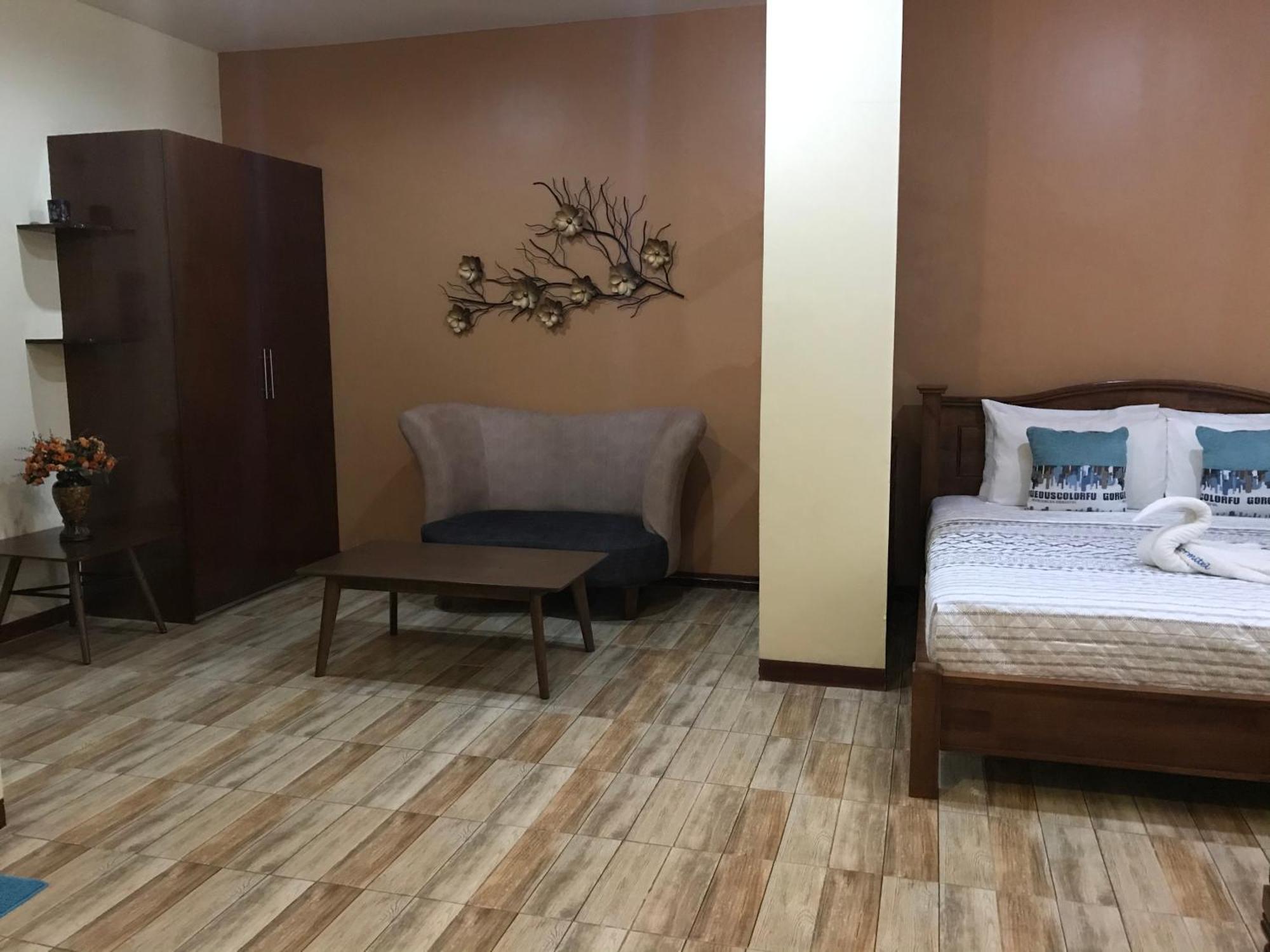 Hotel Charos Dormitel à Dumaguete City Extérieur photo