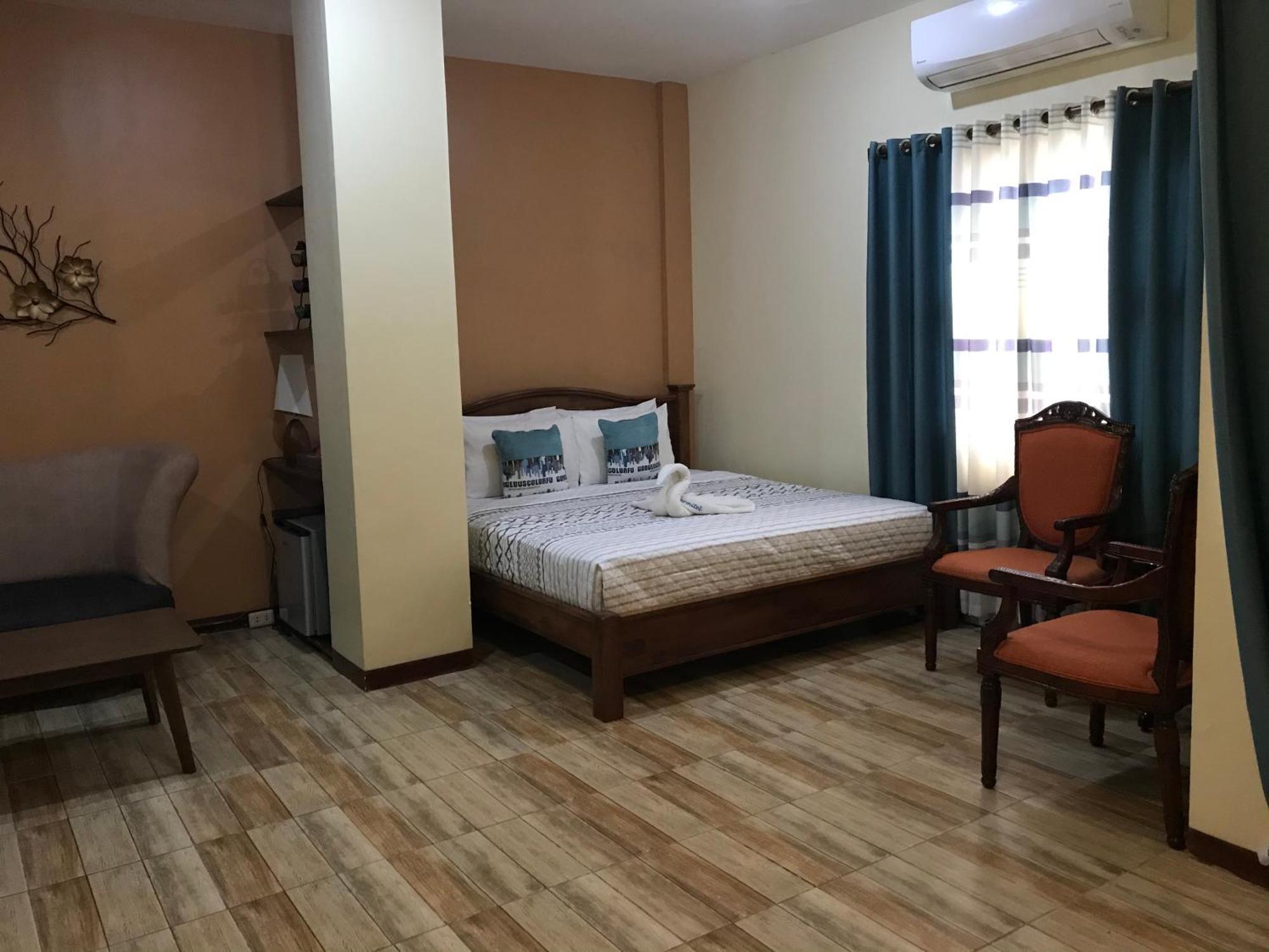 Hotel Charos Dormitel à Dumaguete City Extérieur photo