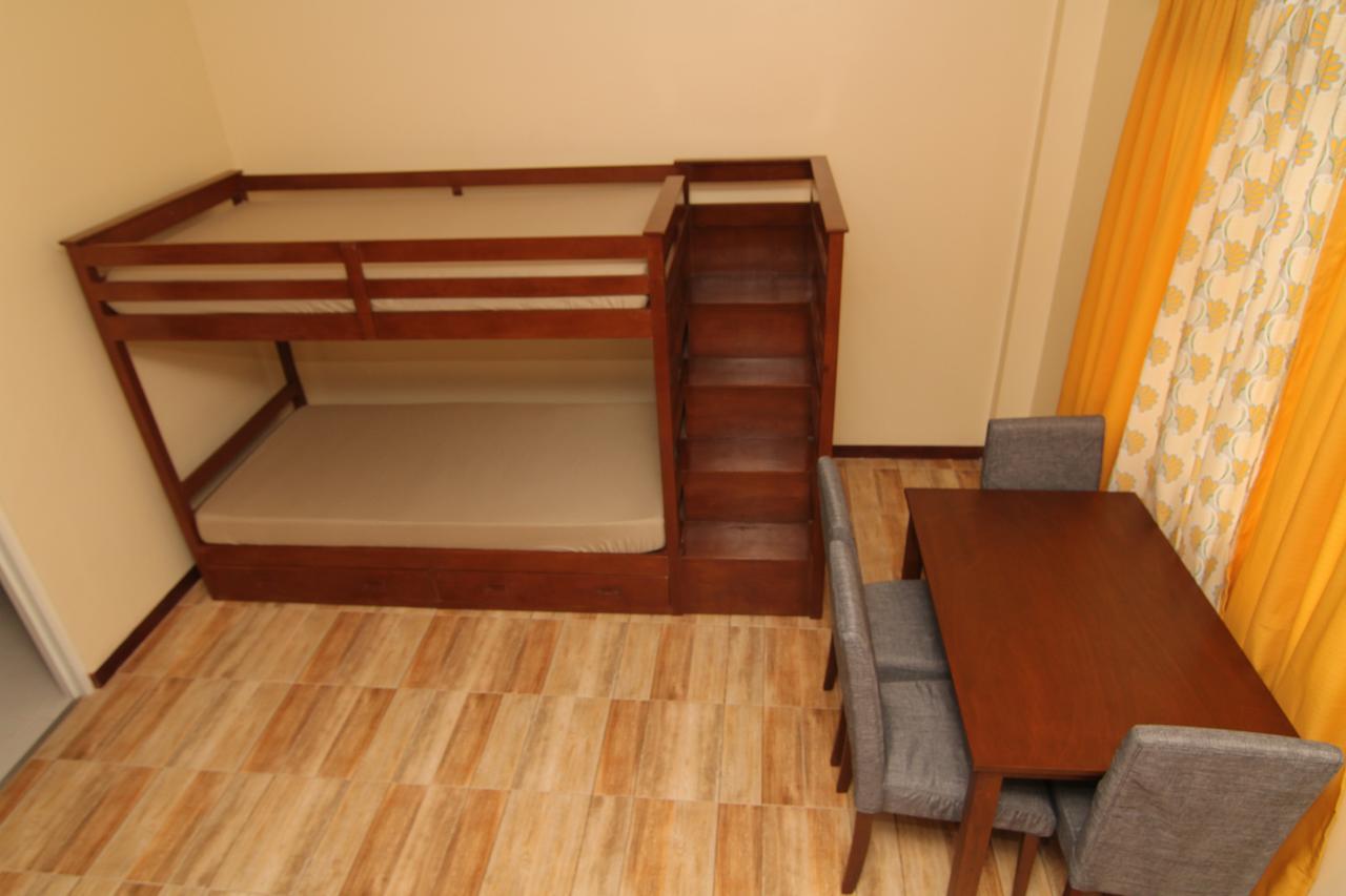 Hotel Charos Dormitel à Dumaguete City Extérieur photo
