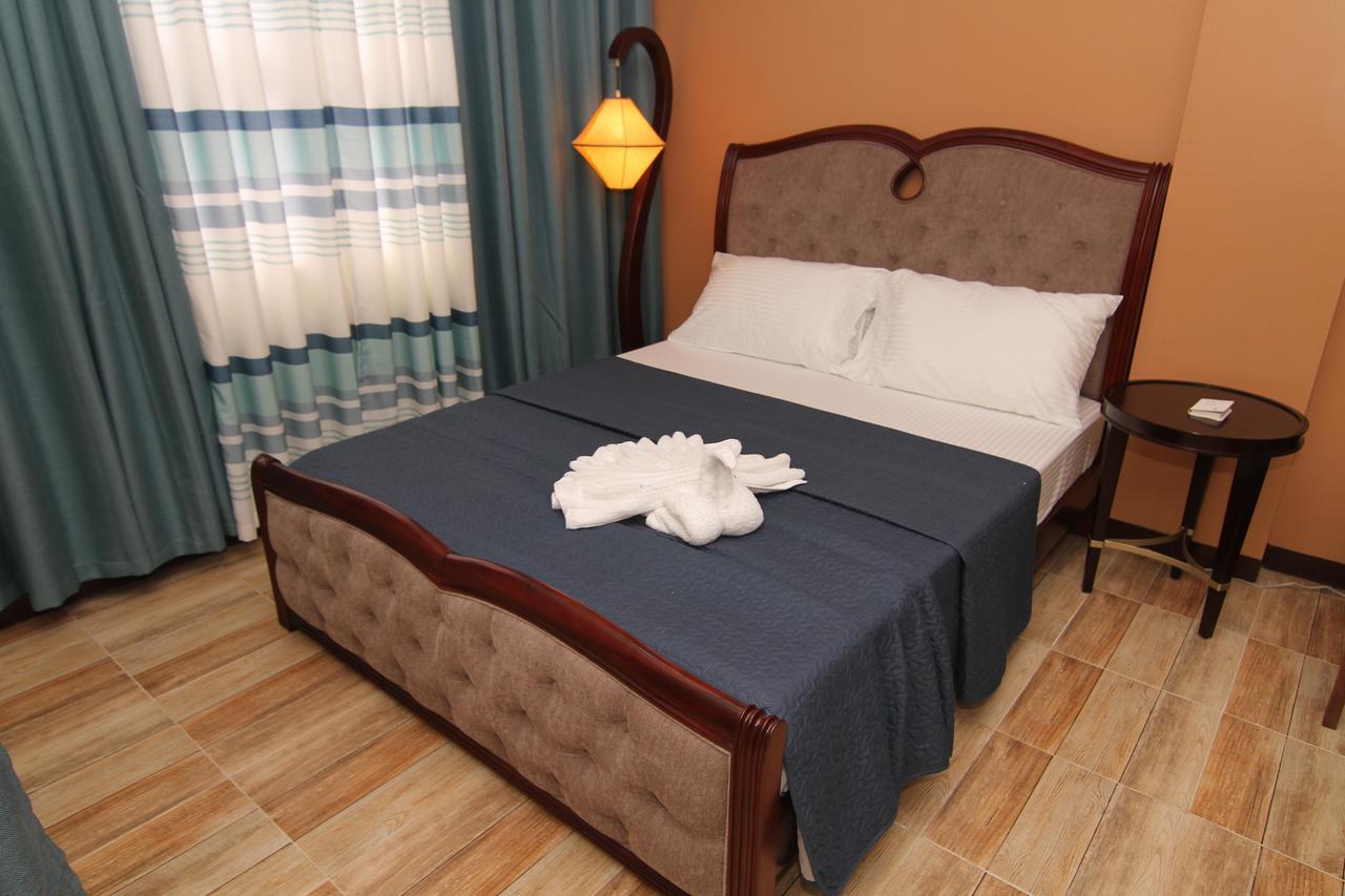Hotel Charos Dormitel à Dumaguete City Extérieur photo