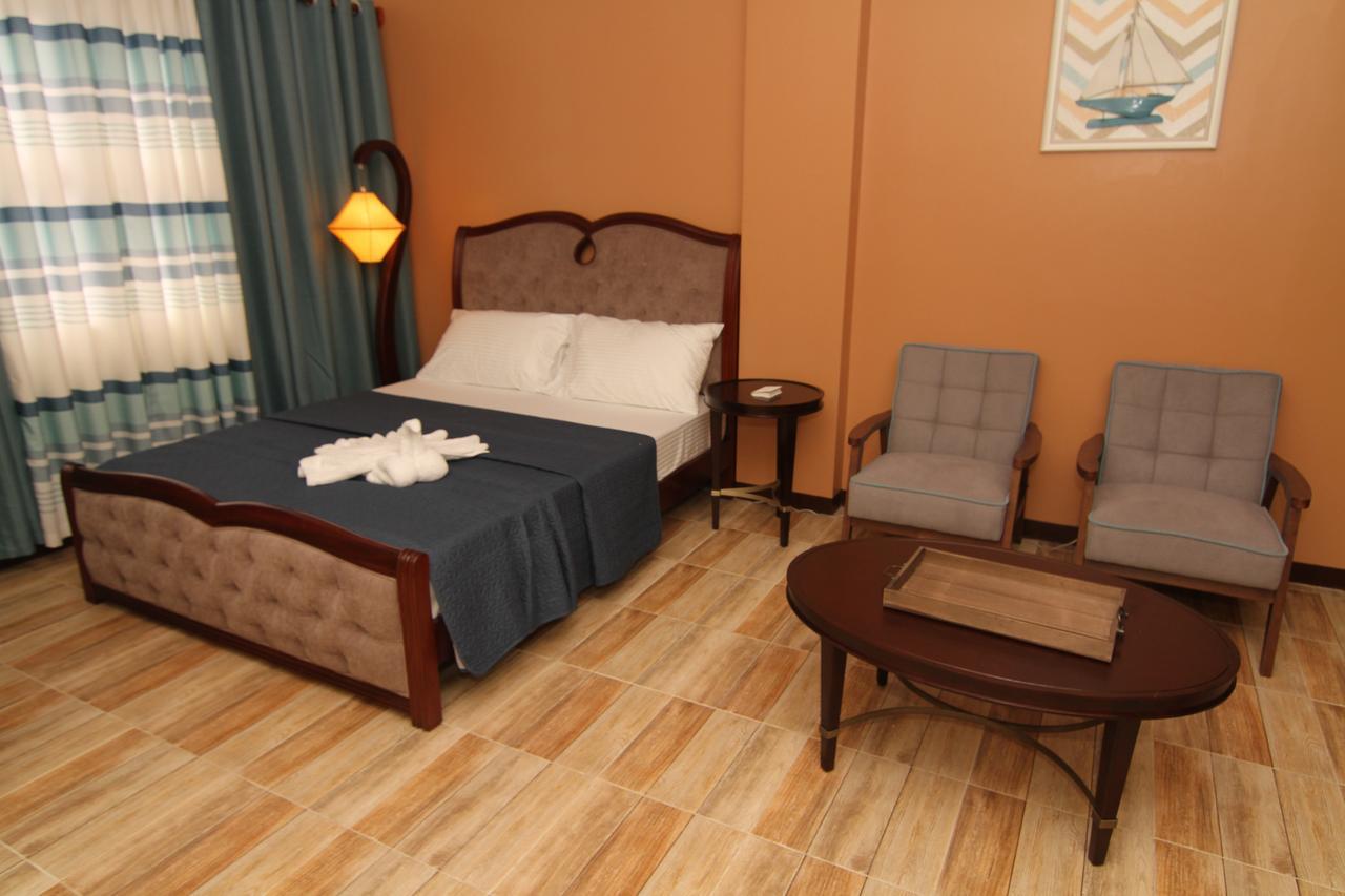 Hotel Charos Dormitel à Dumaguete City Extérieur photo