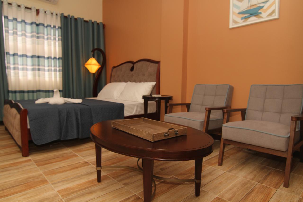 Hotel Charos Dormitel à Dumaguete City Extérieur photo