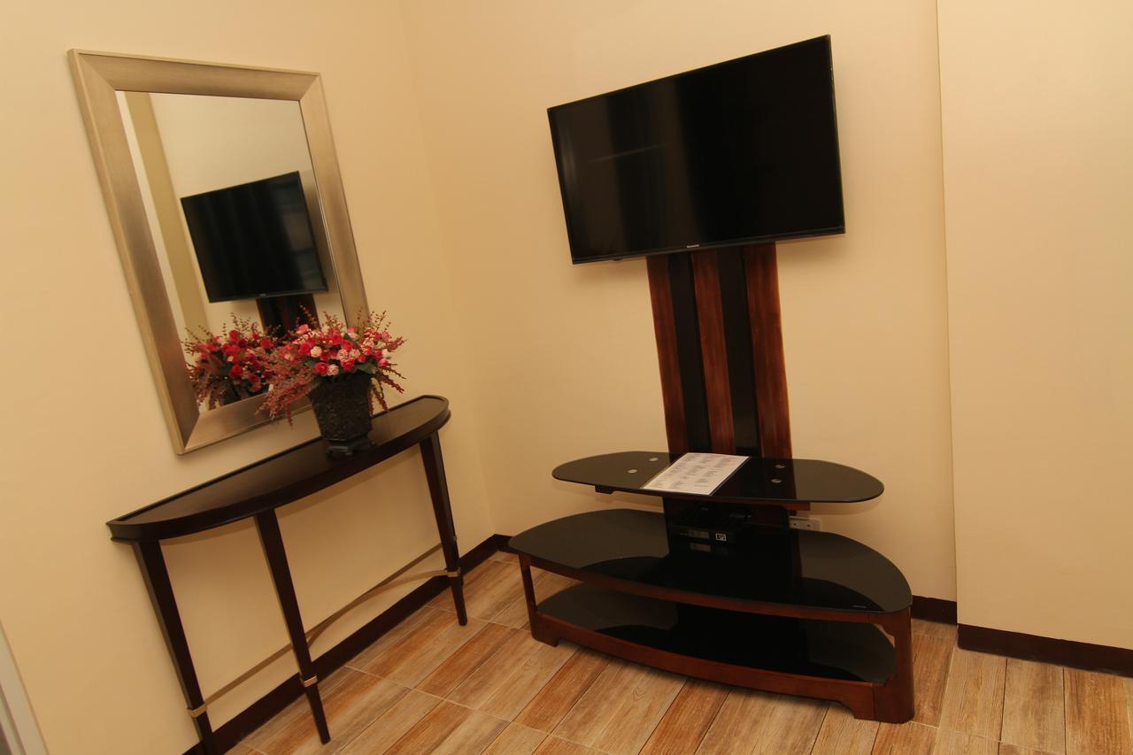 Hotel Charos Dormitel à Dumaguete City Extérieur photo